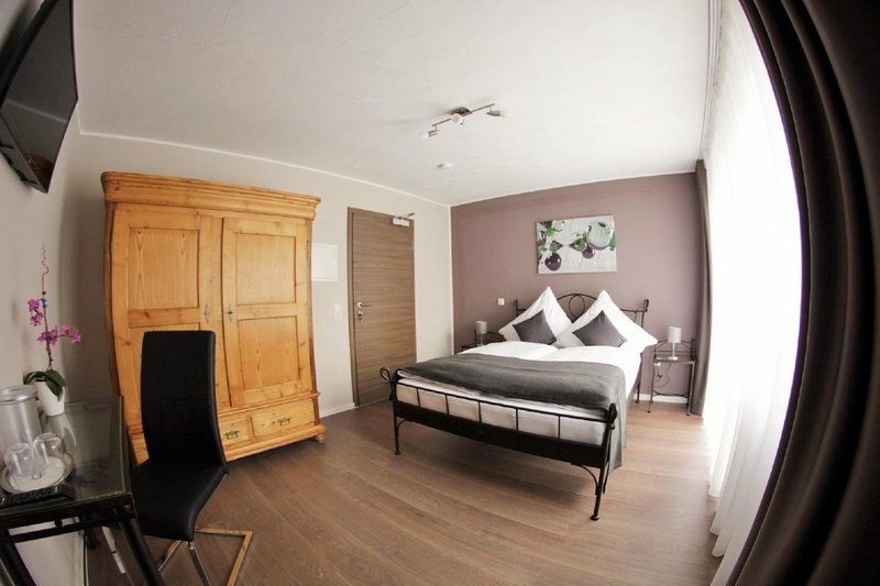 Apado-Hotel garni, Homburg, Germany