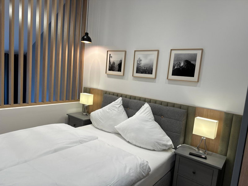 Hotel zur Post Dabringhausen - Quiet Business Hotel near Cologne and Dusseldorf Trade Fairs, Wermelskirchen, Germany