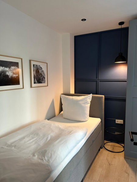 Hotel zur Post Dabringhausen - Quiet Business Hotel near Cologne and Dusseldorf Trade Fairs, Wermelskirchen, Germany