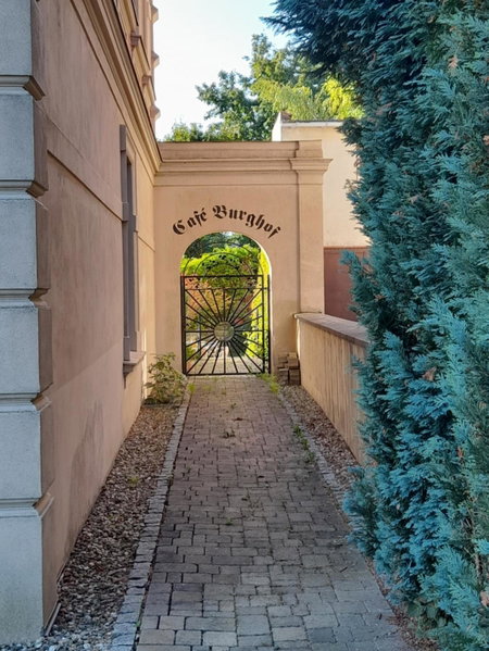 Burghof Ferienwohnungen Görlitz Apartmenthaus, Görlitz, Germany