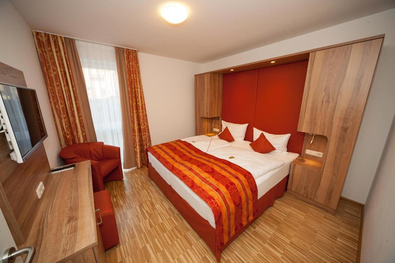 Hotel Zum Anker-THULLs Restaurant, Neumagen-Dhron, Germany