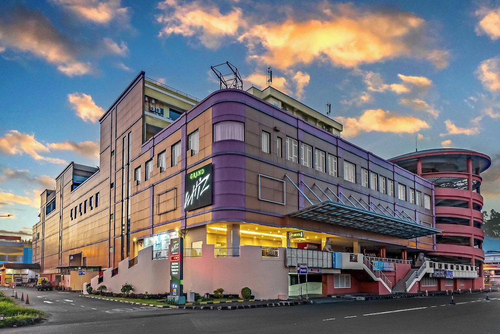 Grand Whiz Megamas Manado, Indonesia