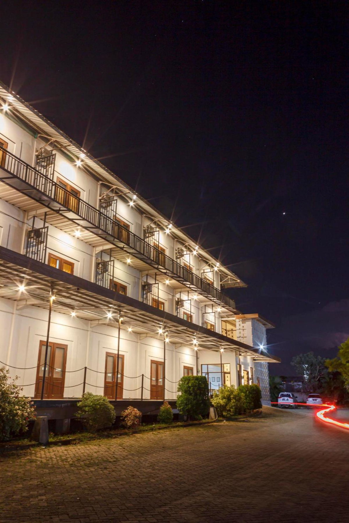 Wisma Amandari, Indonesia