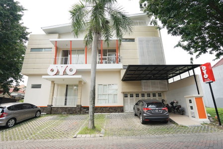 Hotel O Menjangan Residence at Citraland 1, Surabaya, Indonesia