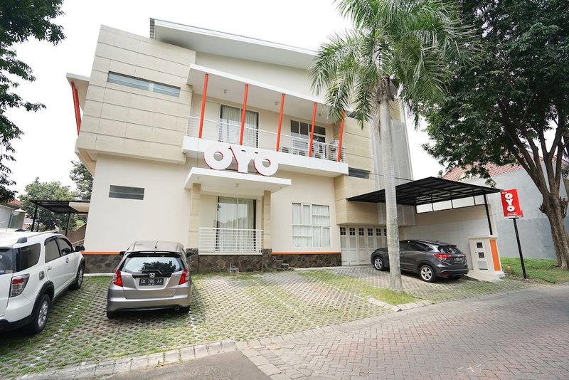 Hotel O Menjangan Residence at Citraland 1, Surabaya, Indonesia
