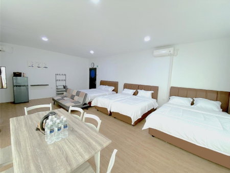 CN Homestay B2 Floor 2 at Nagoya Hill Mall, Nagoya, Indonesia