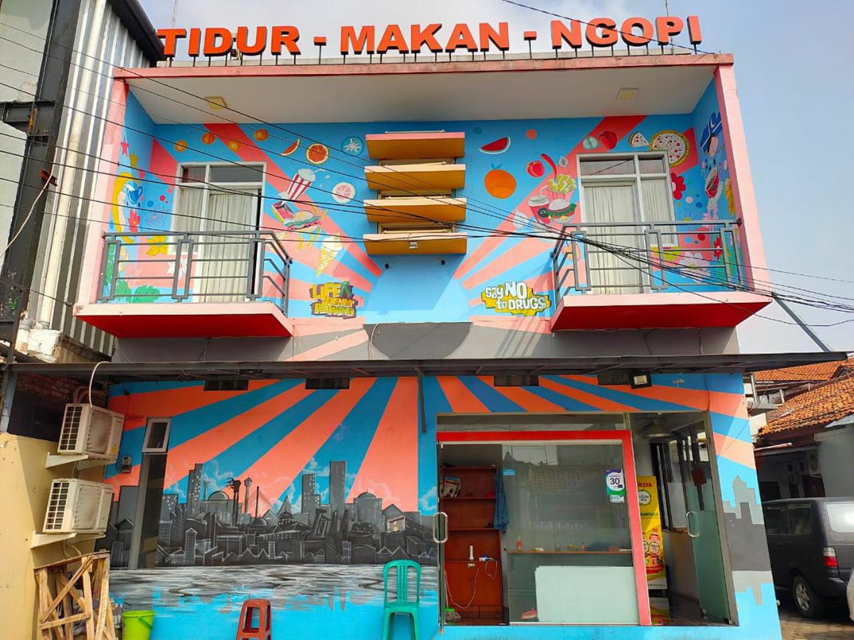 Budi House & Food Station, Индонезия