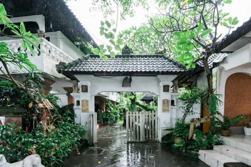 Urbanview Hotel Ananda Beach Sanur, Sanur, Indonesia