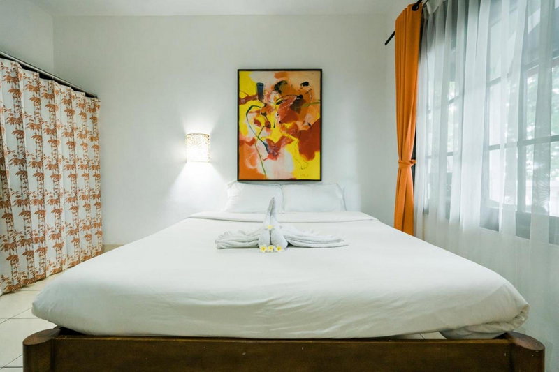 Urbanview Hotel Ananda Beach Sanur, Sanur, Indonesia