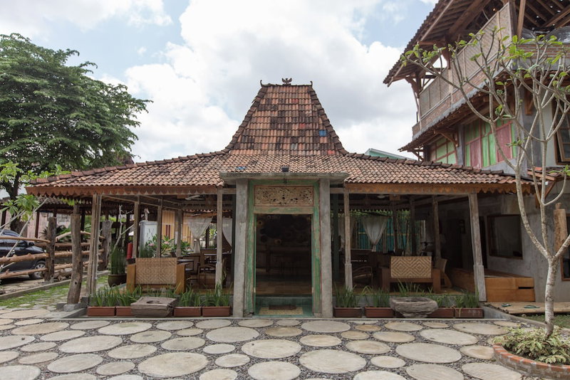 Kampung Lawasan Heritage Cottage, Depok, Indonesia