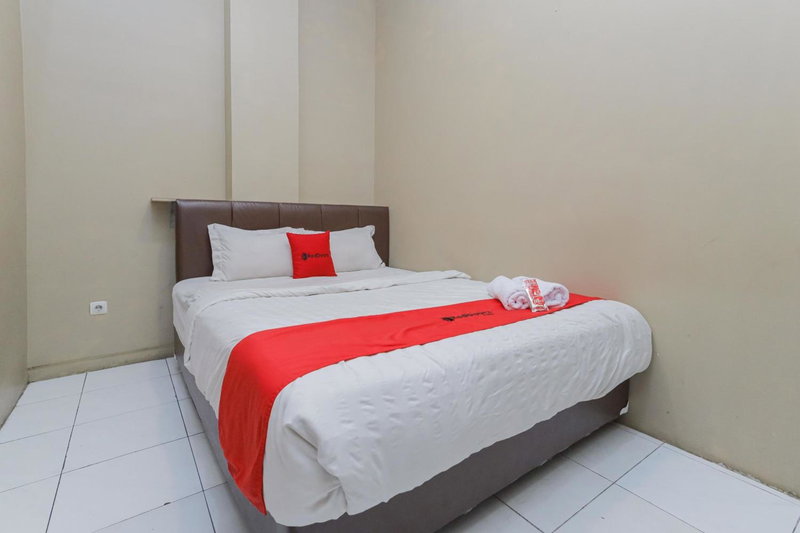 RedDoorz near BG Junction Surabaya, Surabaya, Indonesia