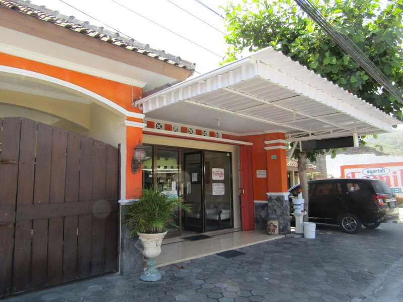 Hotel Family Syariah 1 Parangtritis RedPartner, Parangtritis, Indonesia
