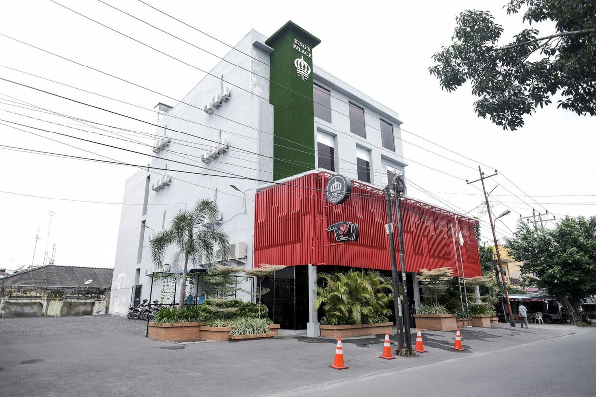 King's Palace Medan RedPartner, Indonesia