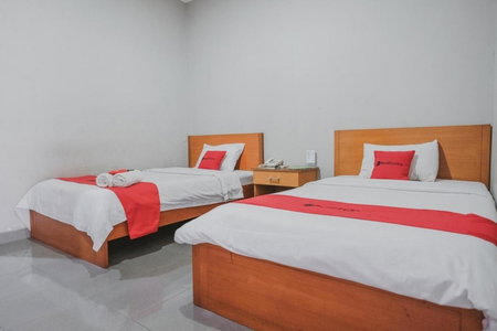 RedDoorz Premium @ Jalan Pal 10 Jambi, Jambi, Indonesia