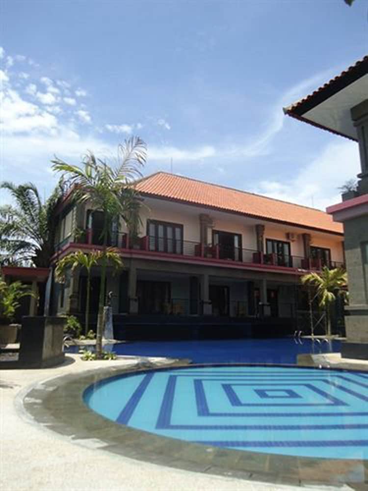 Hotel · Taman Tirta Ayu, Tuban