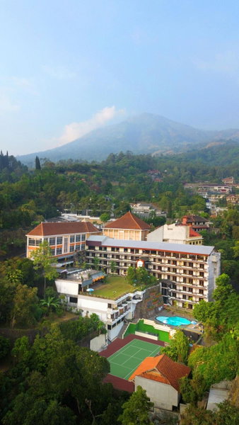 Royal Hotel and Convention Tretes, Prigen, Indonesia