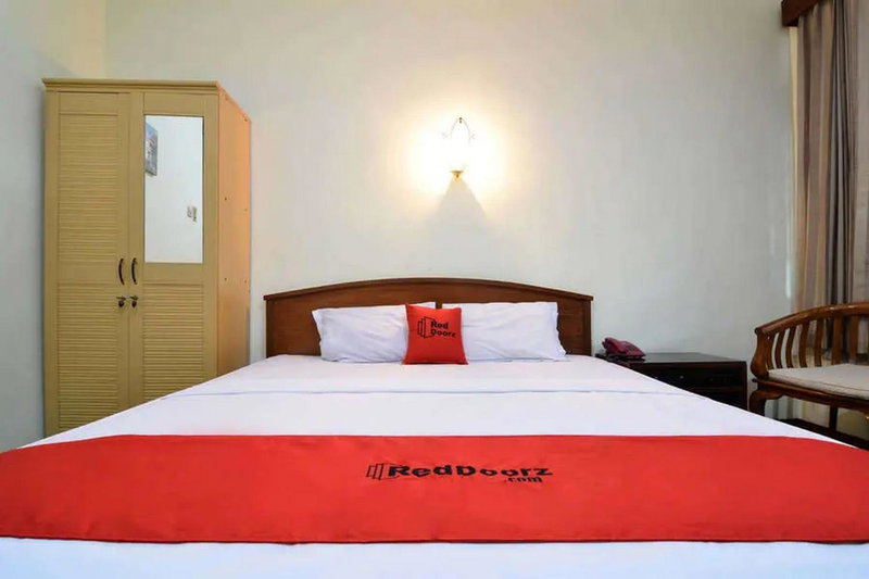 RedDoorz Plus @ Laweyan, Solo, Indonesia