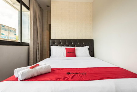 RedDoorz near Tanjung Duren 2, Jakarta, Indonesia