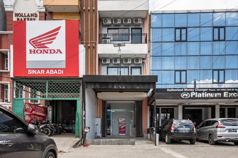 RedDoorz near Tanjung Duren 2, Jakarta, Indonesia