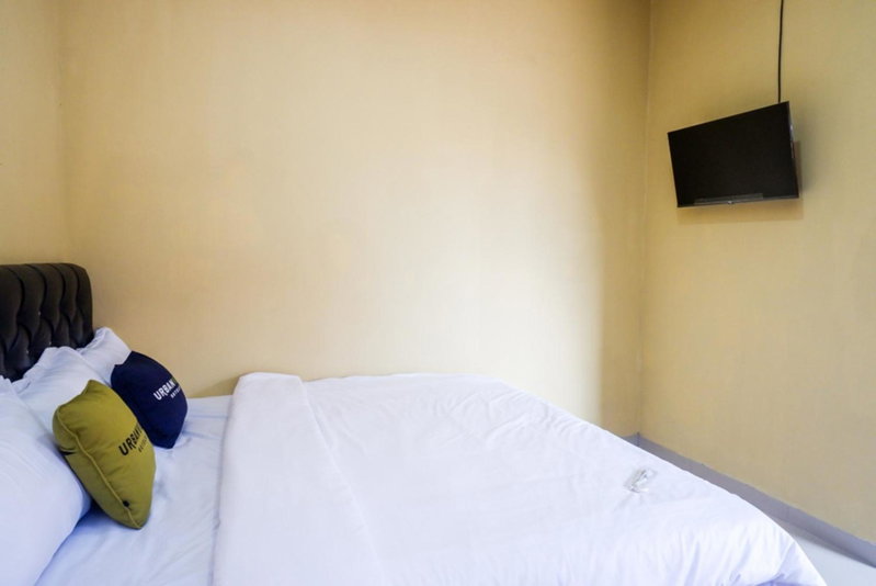 Urbanview Hotel Telu Wolu Monjali by RedDoorz, Yogyakarta, Indonesia