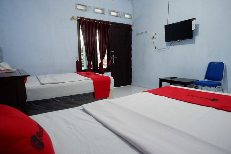 RedDoorz Syariah near Stasiun Pekalongan 3, Pekalongan, Indonesia