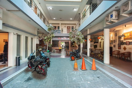 RedDoorz Plus near Universitas Indonesia, Jakarta, Indonesia
