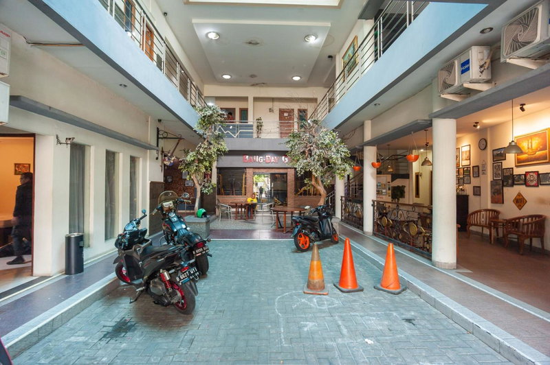 RedDoorz Plus near Universitas Indonesia, Jakarta, Indonesia
