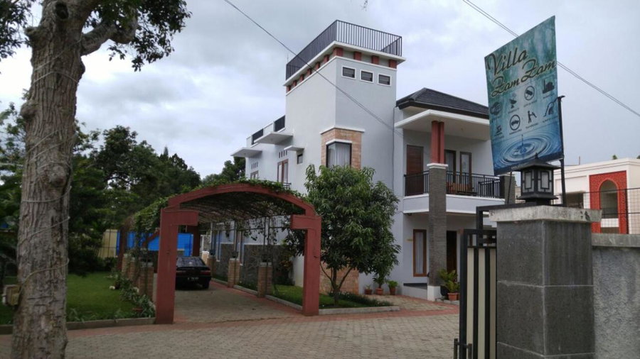 Villa Zam Zam Puncak, Puncak, Indonesia