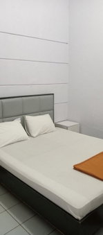 Hotel Maya, Tegal, Indonesia