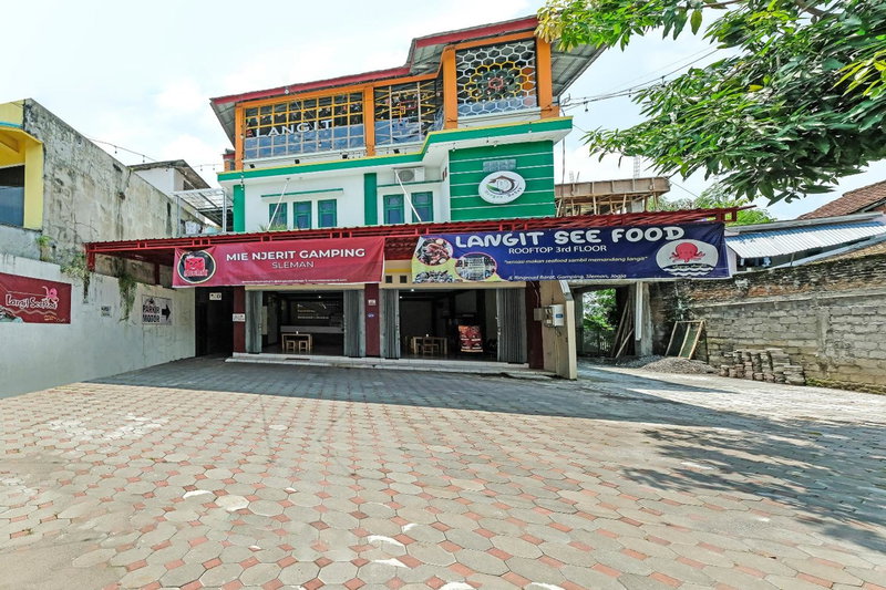 Hotel O Dangau Datuk Guesthouse, Yogyakarta, Indonesia