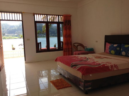 Aman's Guesthouse, Tuk Tuk, Indonesia