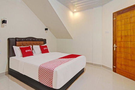 Capital O 90643 Suri Guest House Syariah, Padang, Indonesia