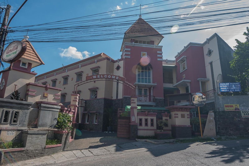 RedDoorz at Amellia Pasteur Bandung, Bandung, Indonesia