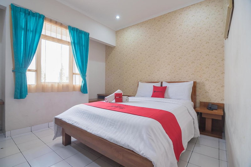 RedDoorz at Amellia Pasteur Bandung, Bandung, Indonesia