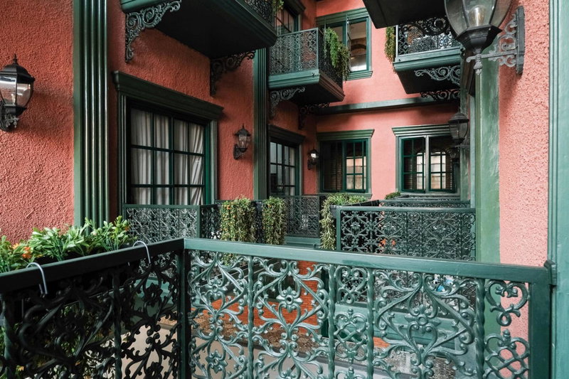 Nonies Huis Cibubur, Kalimanggis 1, Indonesia