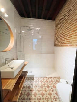 El cobertizo de Jimena y Candela - Parking Gratis, Toledo, Spain