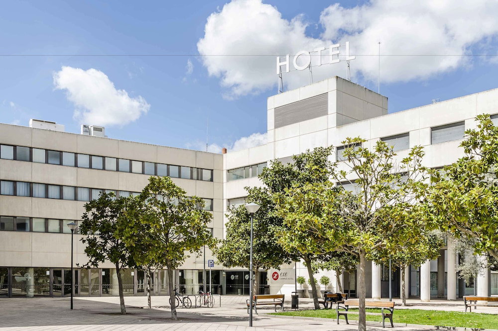 Exe Campus, Spain