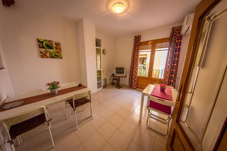 Casa Camino al Castillo, Xàtiva, Spain