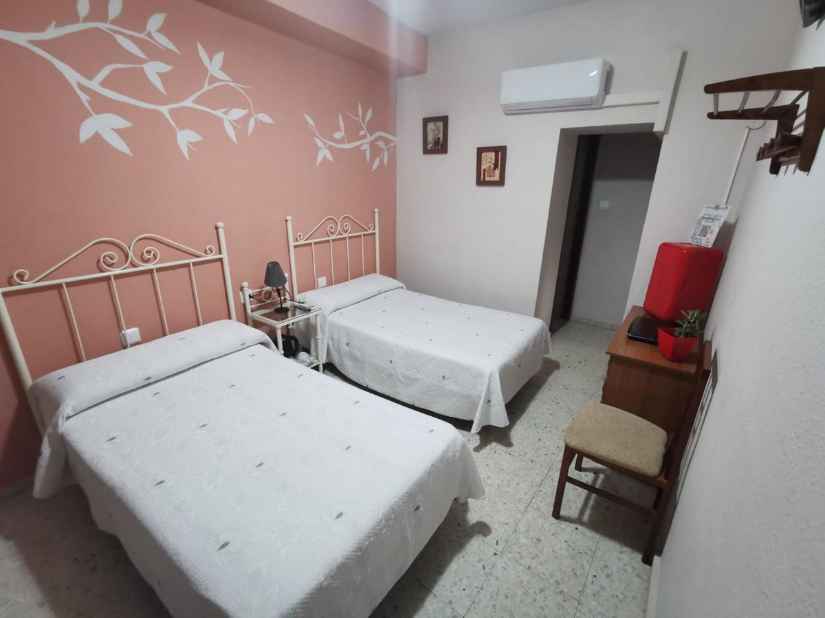 Hostal Senero, Spain