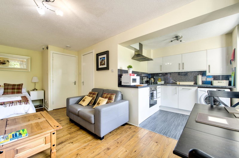Stunning Studio Apartment Castle View, Edinburgh, United Kingdom