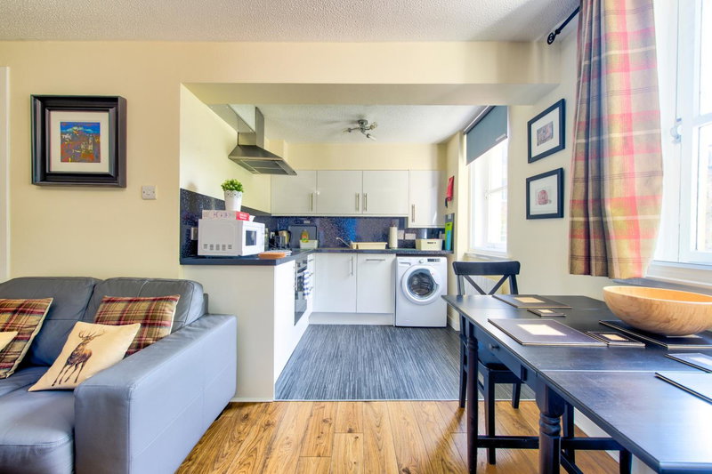 Stunning Studio Apartment Castle View, Edinburgh, United Kingdom