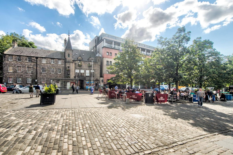 Stunning Studio Apartment Castle View, Edinburgh, United Kingdom