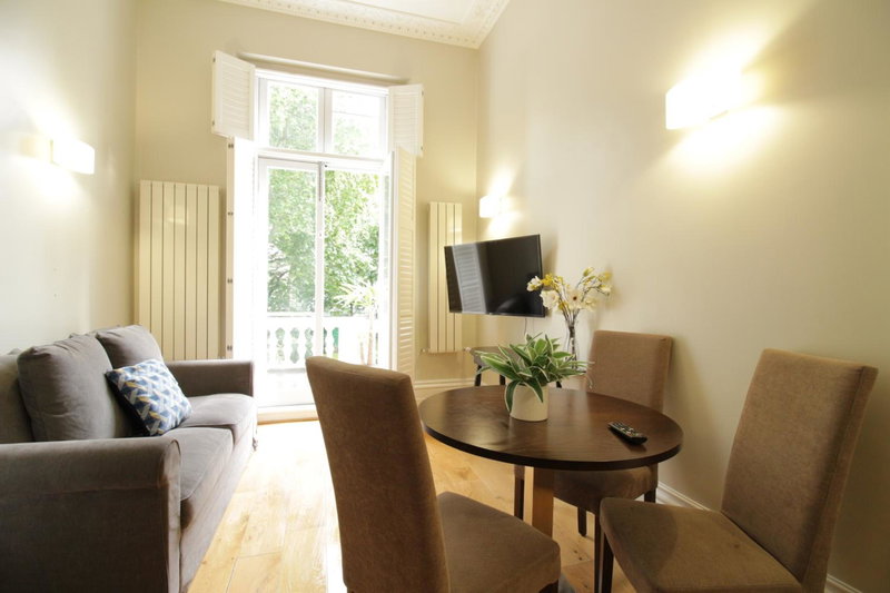 Queen Victoria Apartments, London, United Kingdom
