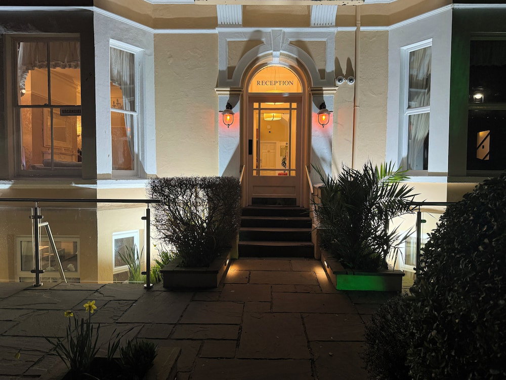 Hotel · The Winchmore Hotel, Llandudno