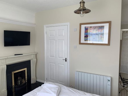 Holly Trees Guest Accommodation, Seahouses, United Kingdom
