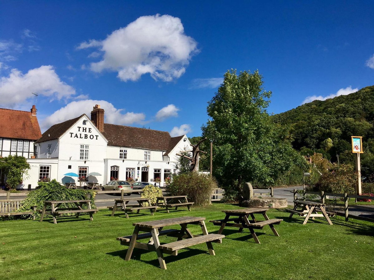 Hotel · The Talbot at Knightwick, Broadwas