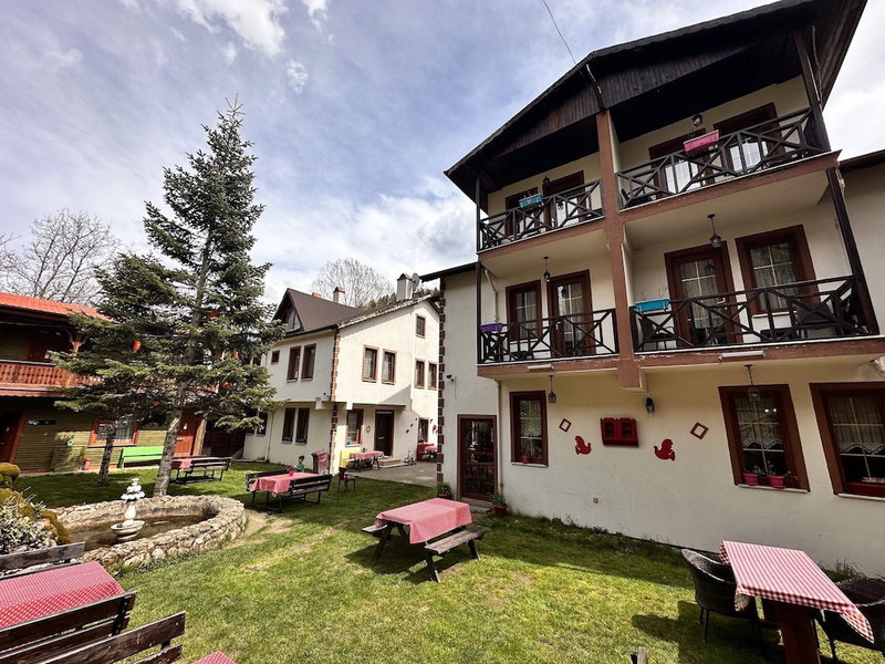 Abant Dort Mevsim Konagi, Bolu, Turkey