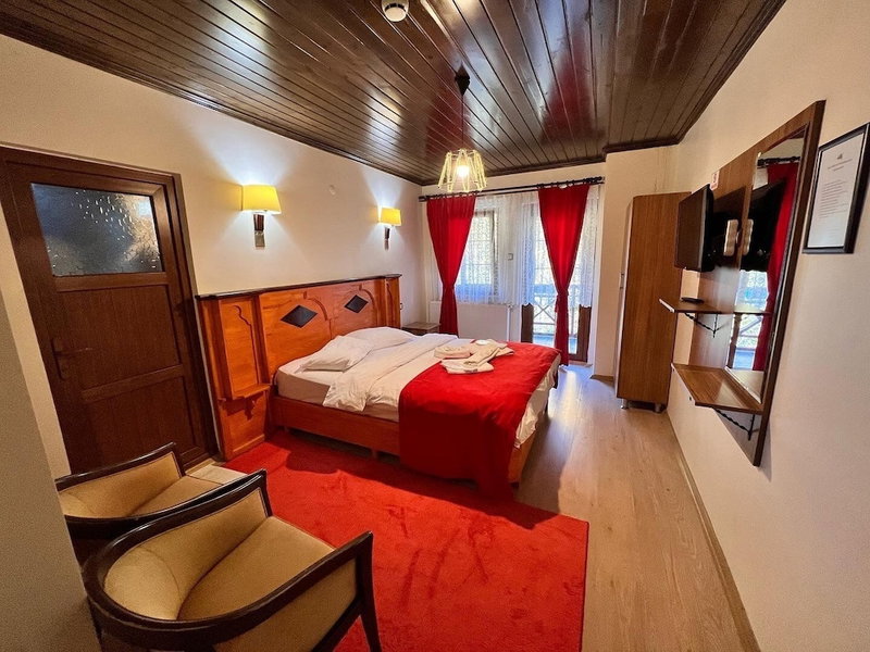 Abant Dort Mevsim Konagi, Bolu, Turkey