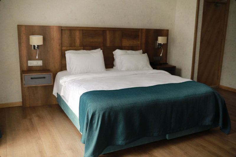 Dedehan Otel, Arsin, Turkey
