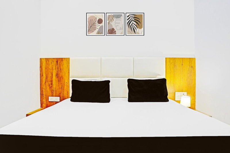 Super Collection O Adajan Formerly Hotel Western Inn, Surat, India